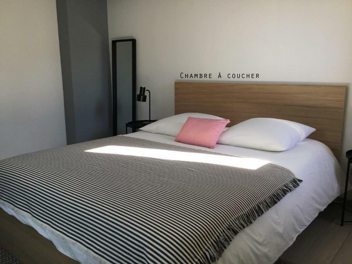 Charming Duplex With Terrace Historical City Center อาร์ลส์ ภายนอก รูปภาพ