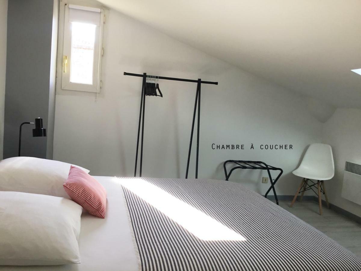 Charming Duplex With Terrace Historical City Center อาร์ลส์ ภายนอก รูปภาพ